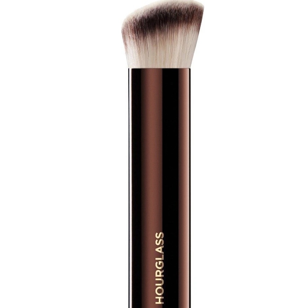 Hourglass Vanish Foundation Brush
